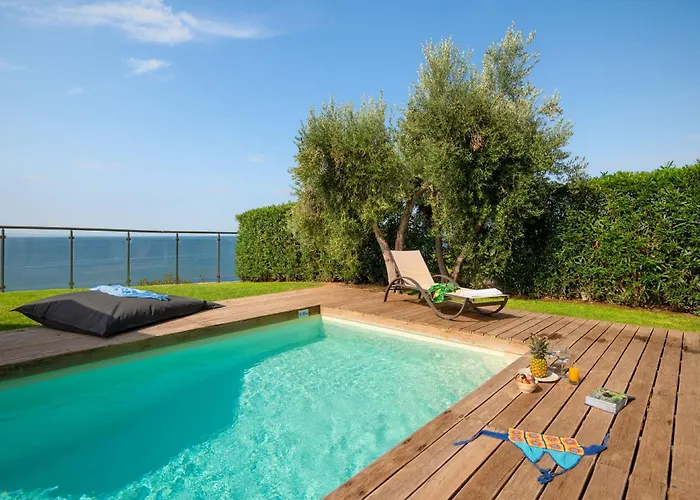 Villa Kalma Tria *