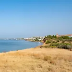 Kalma Tria Неа-Муданья