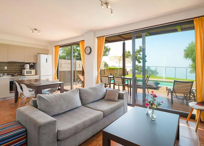 Kalma Tria וילה *