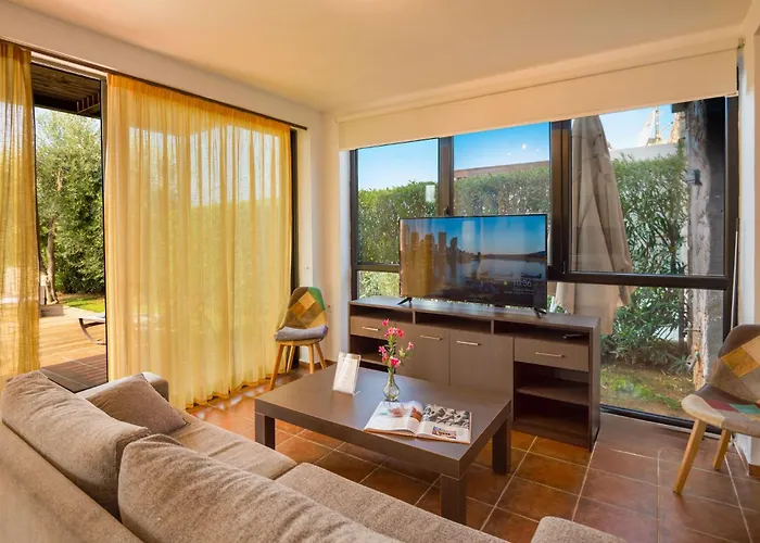 וילה Kalma Tria ניאה מודאניה