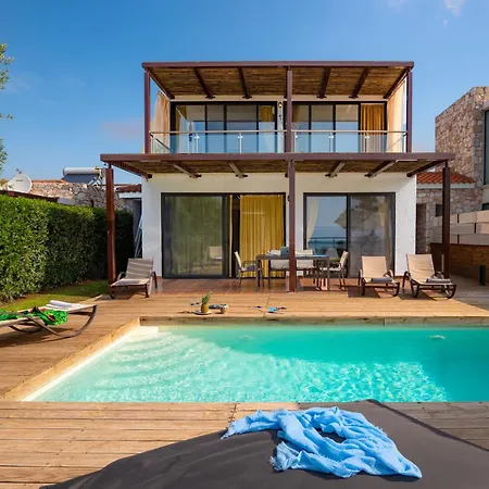 Villa Kalma Tria